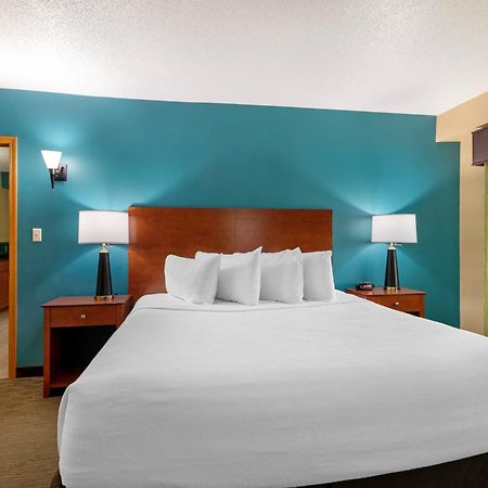 Best Western Plus Plattsburgh Esterno foto