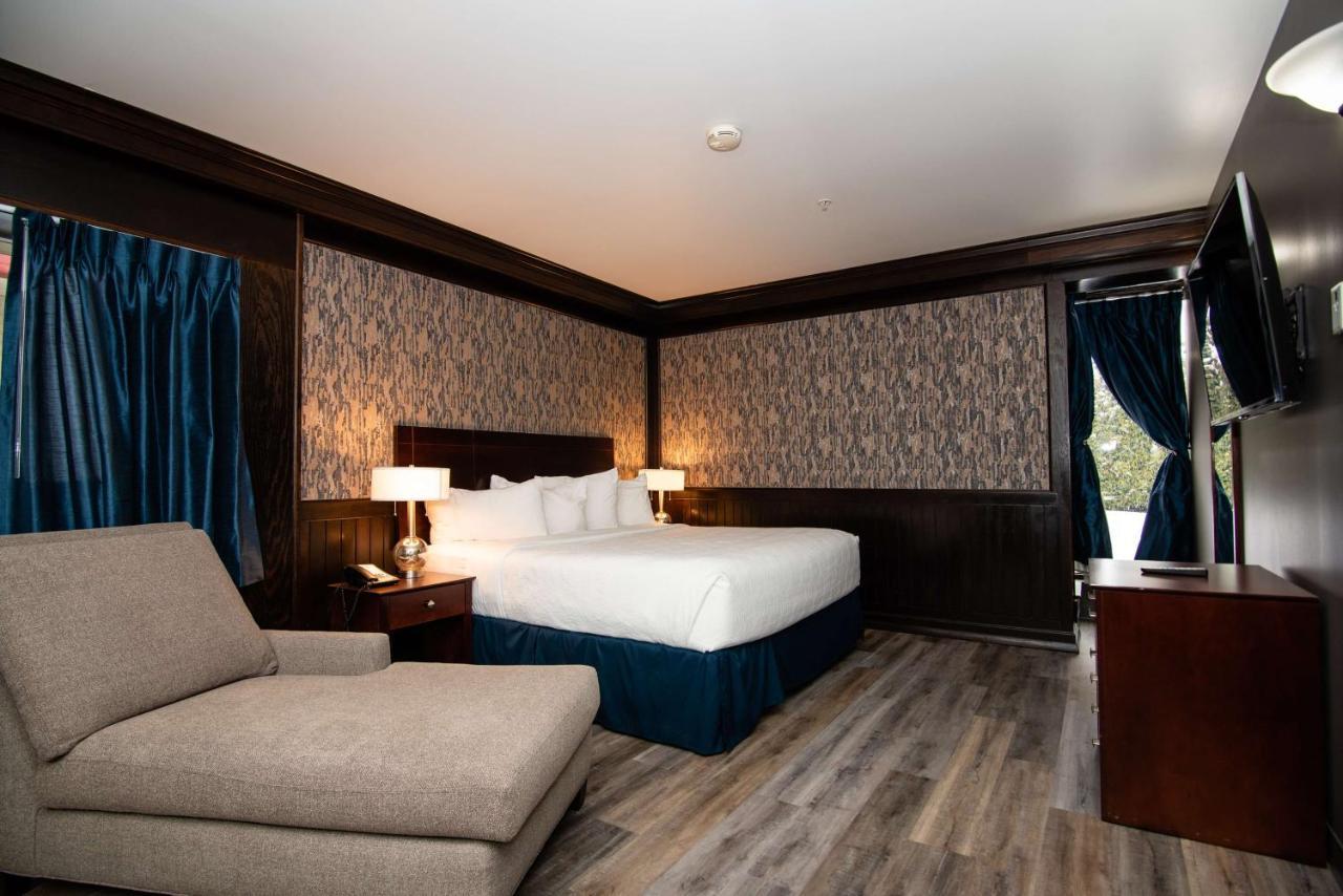 Best Western Plus Plattsburgh Esterno foto