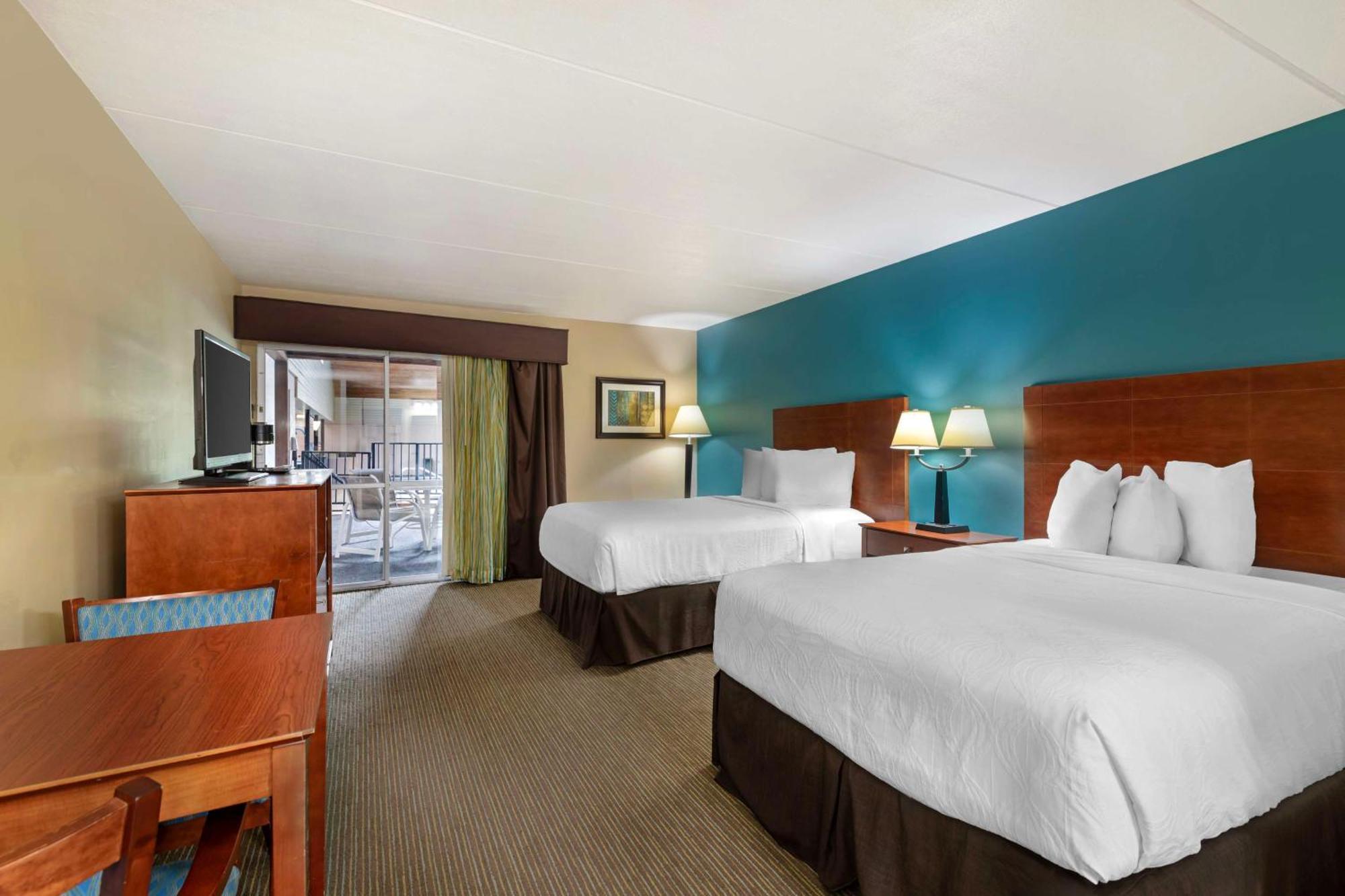 Best Western Plus Plattsburgh Esterno foto