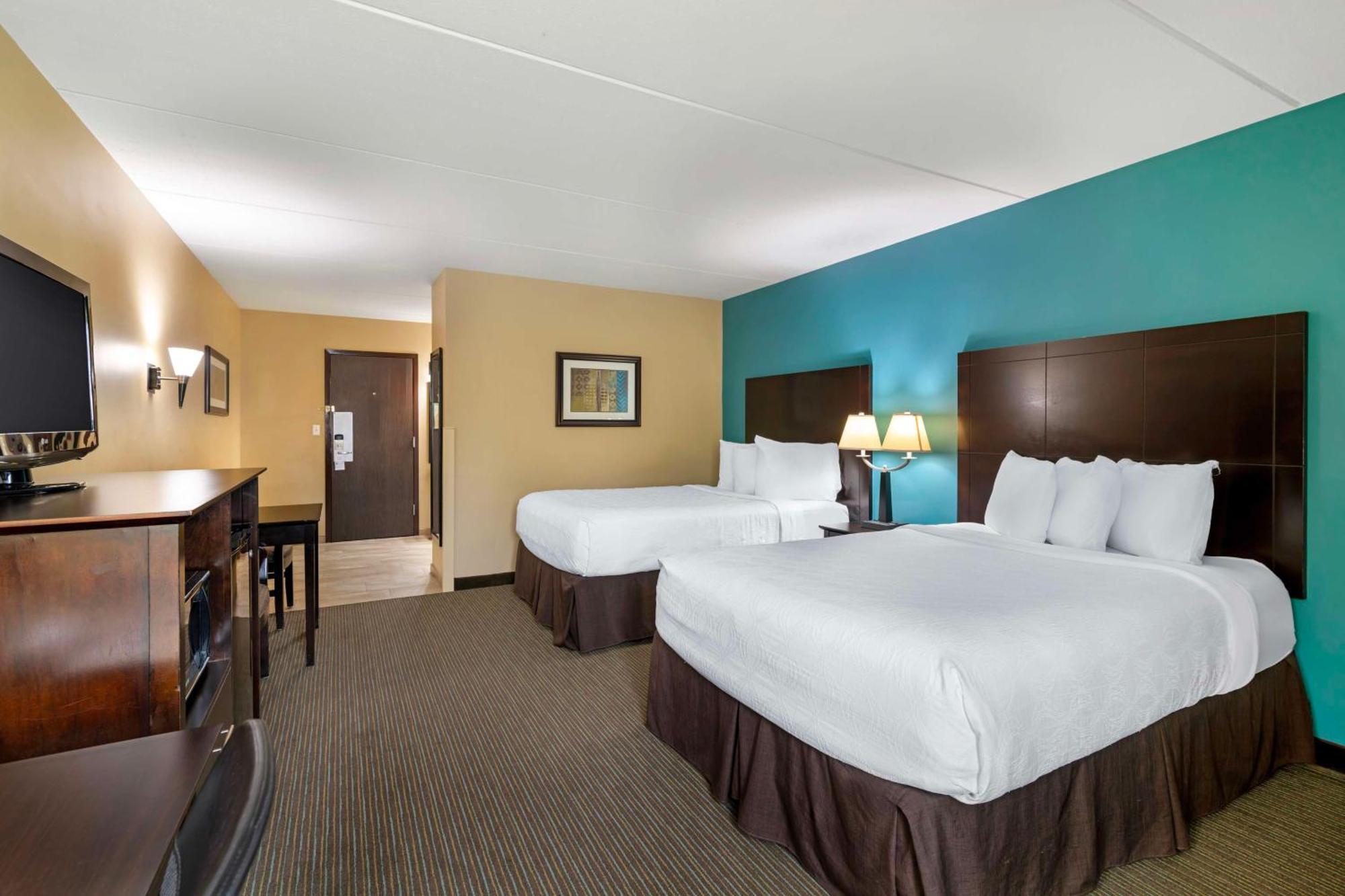 Best Western Plus Plattsburgh Esterno foto