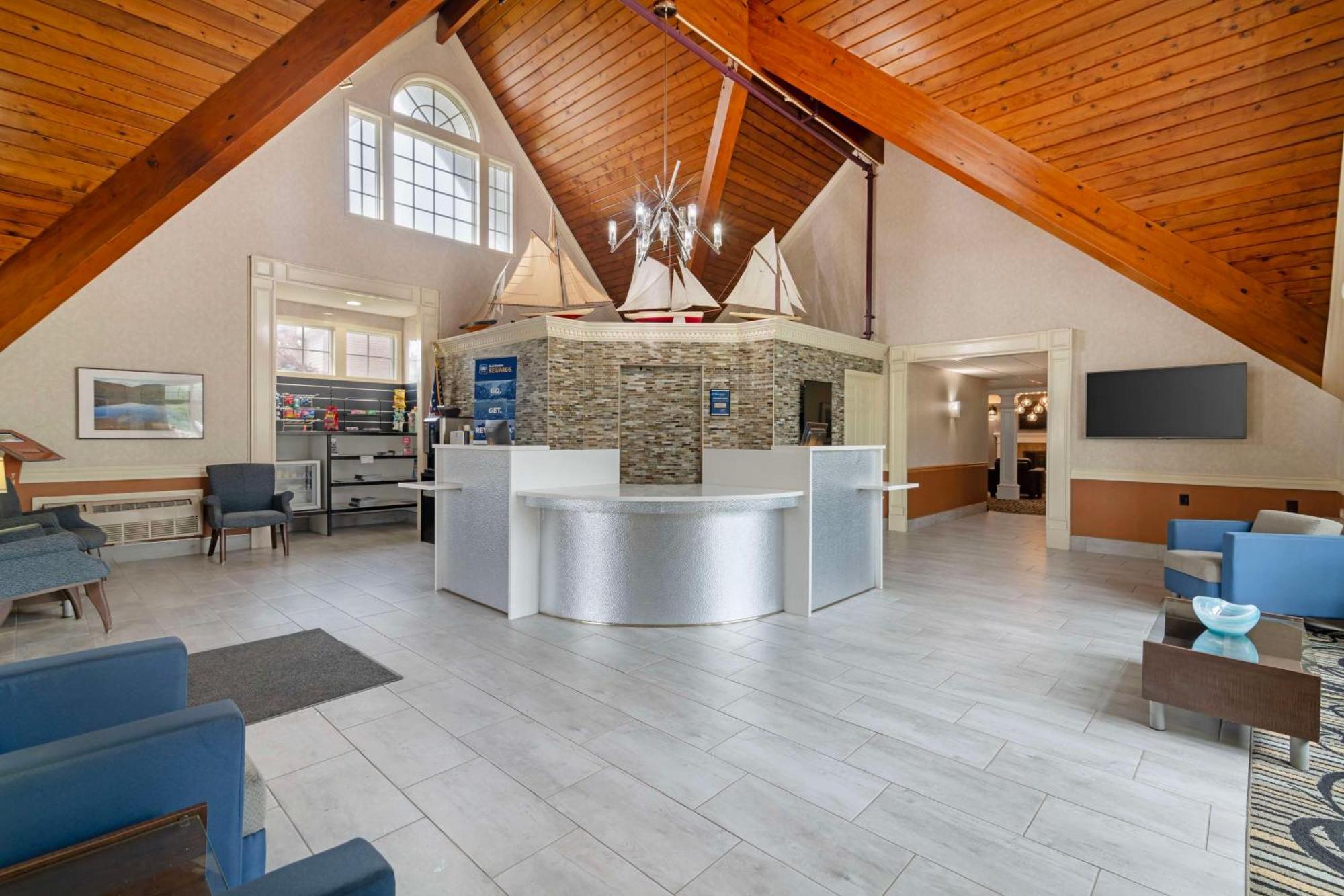 Best Western Plus Plattsburgh Esterno foto