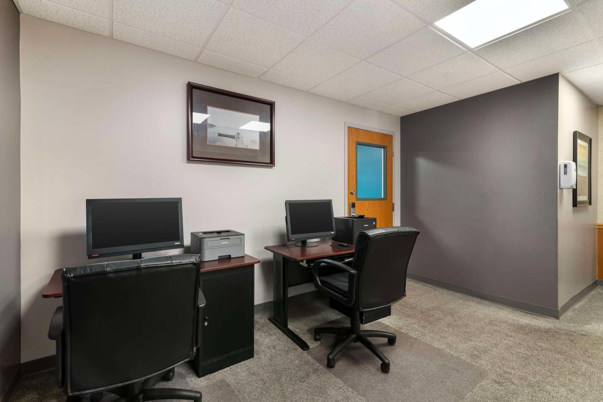 Best Western Plus Plattsburgh Esterno foto